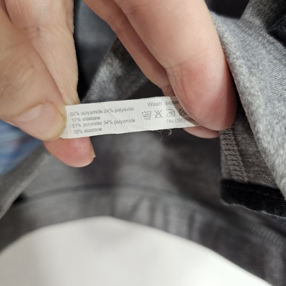 SWEATY BETTY Blue Grey Reversible Cut Out Cropped Sleeveless Crop Top Medium - Picture 4 of 13